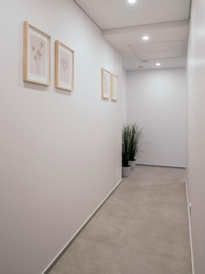 J14A I Rooms & Apartments Automated Self Check-In ヴィリニュス エクステリア 写真