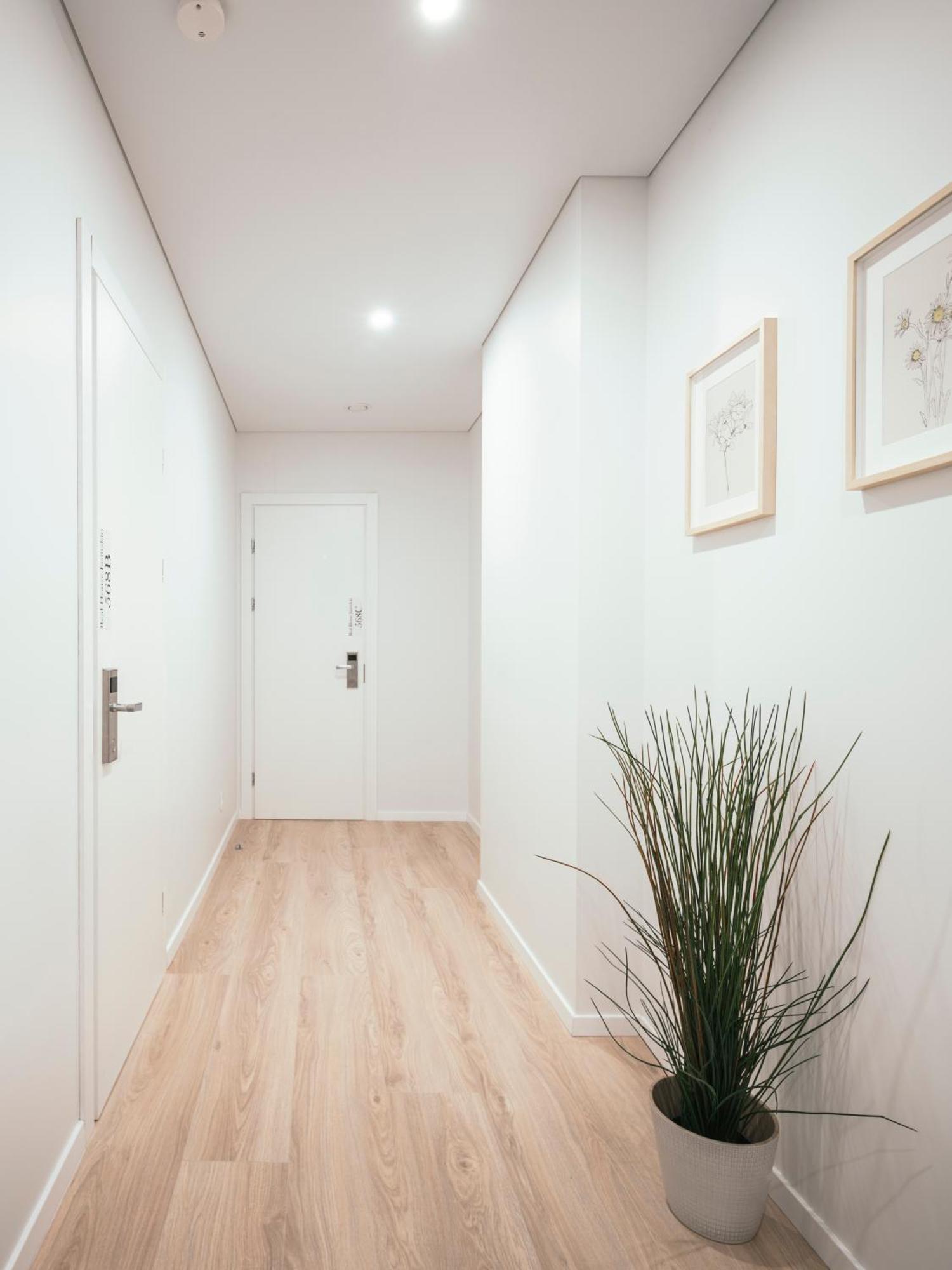 J14A I Rooms & Apartments Automated Self Check-In ヴィリニュス エクステリア 写真