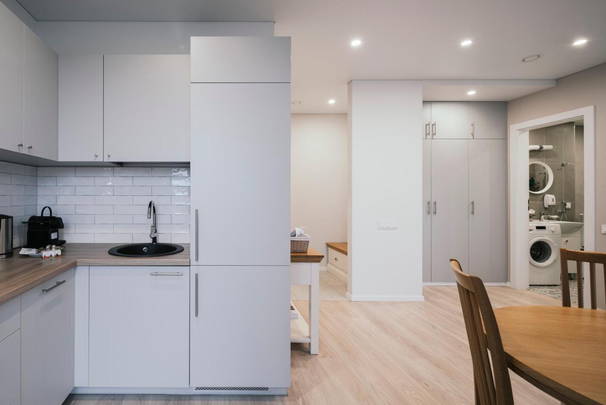 J14A I Rooms & Apartments Automated Self Check-In ヴィリニュス エクステリア 写真