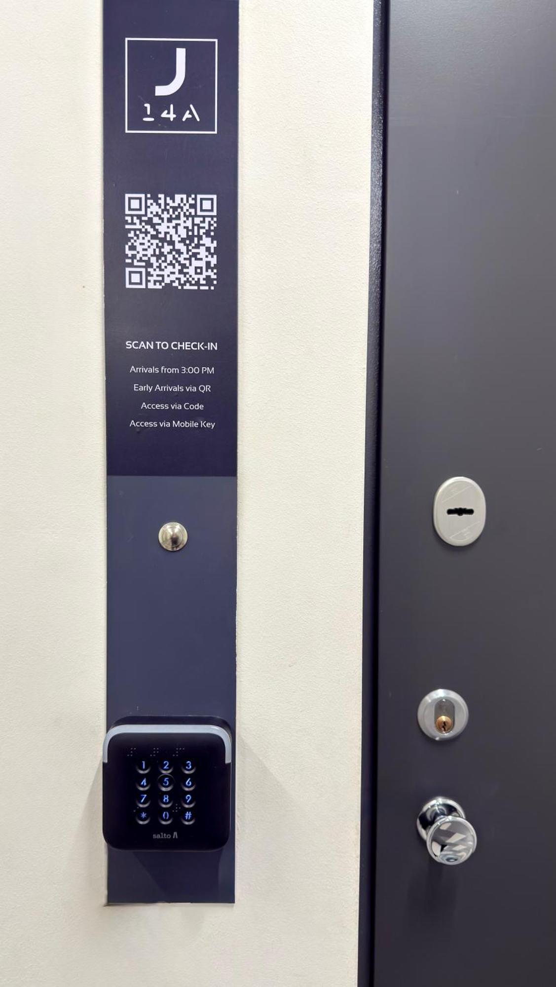 J14A I Rooms & Apartments Automated Self Check-In ヴィリニュス エクステリア 写真